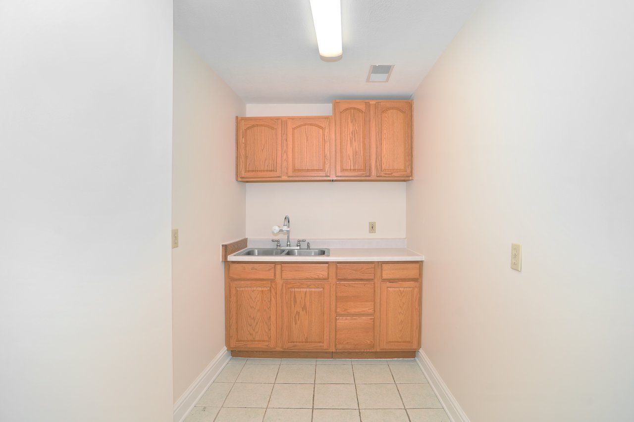 438 Walnut St Sewickley PA 15143 Large Office Space for Lease