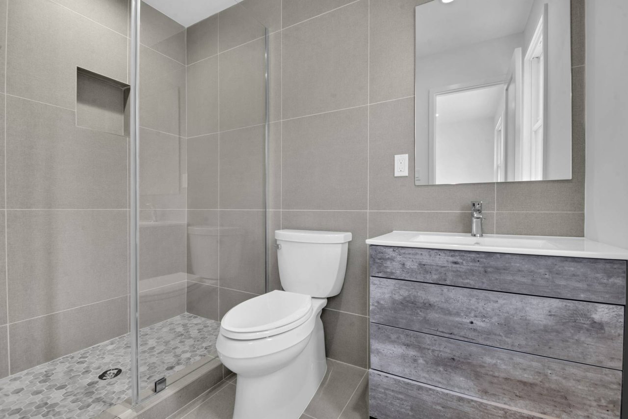 24 Windermere Dr