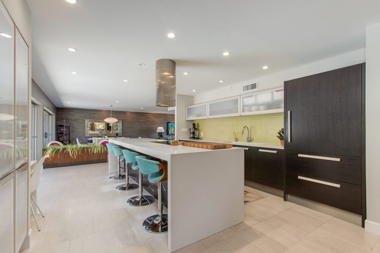 2230 E Belmont Avenue