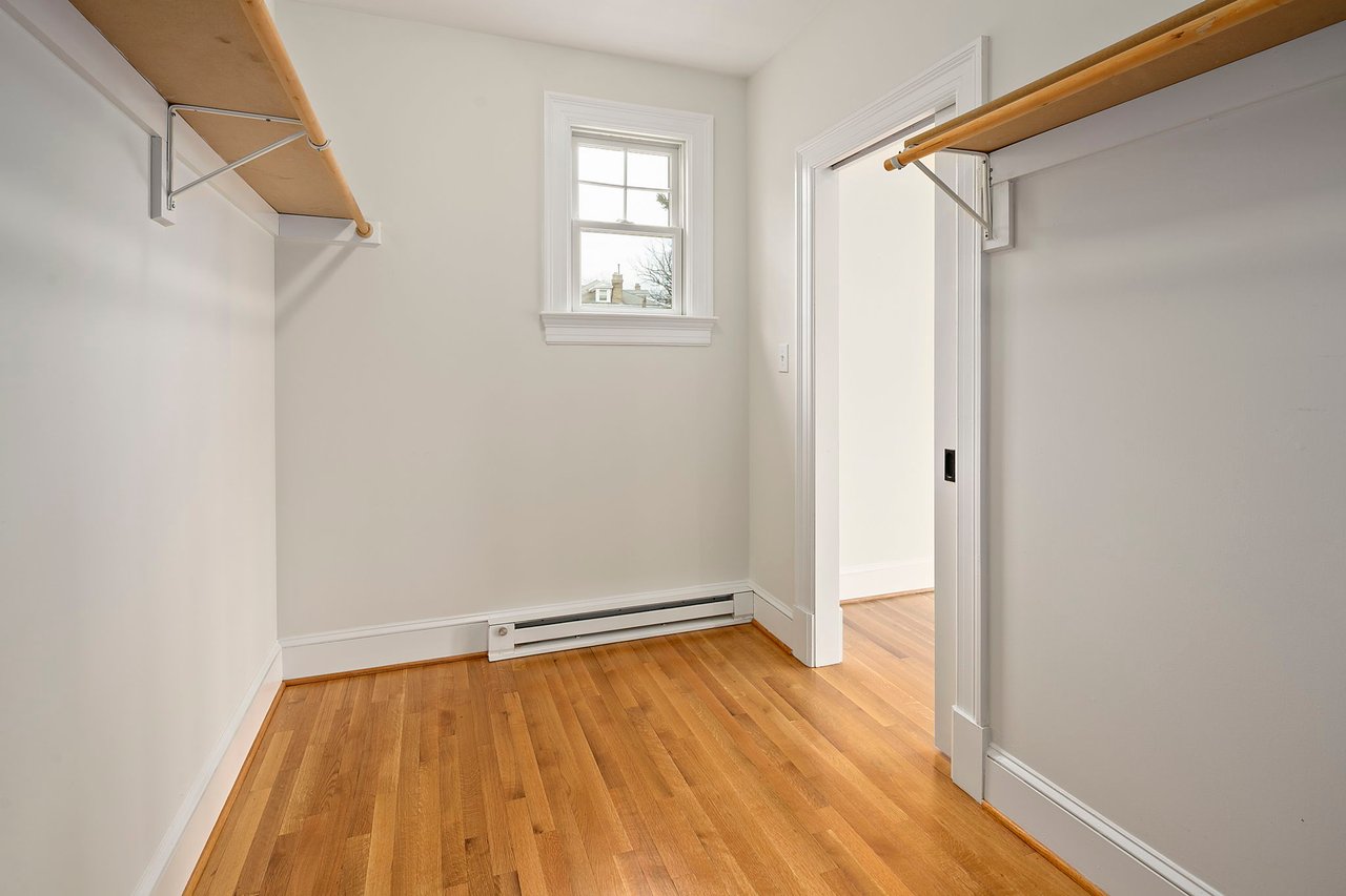 1501 Hamilton St NW