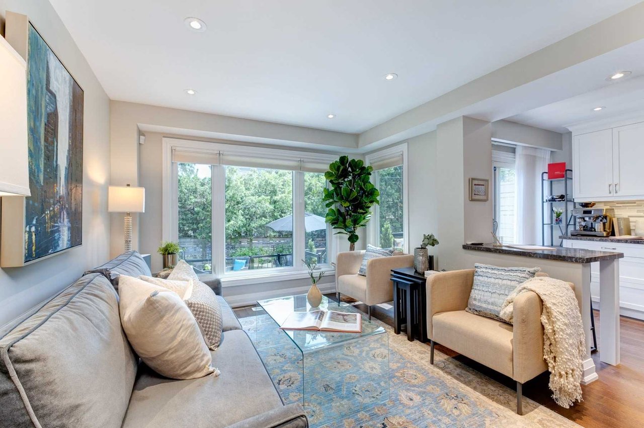 63 Coalport Dr