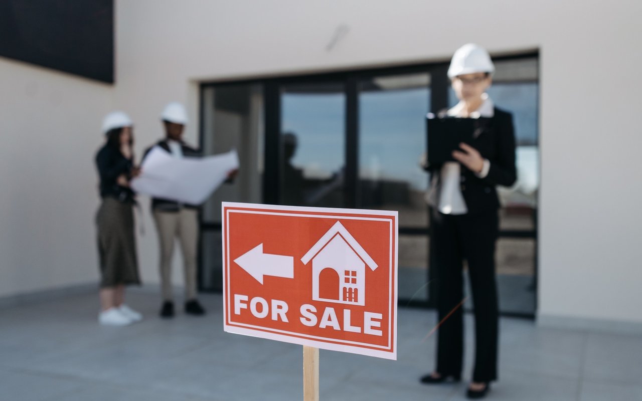 Planning to Sell Your Home This Year? Here's Why You Should Work with A Real Estate Agent