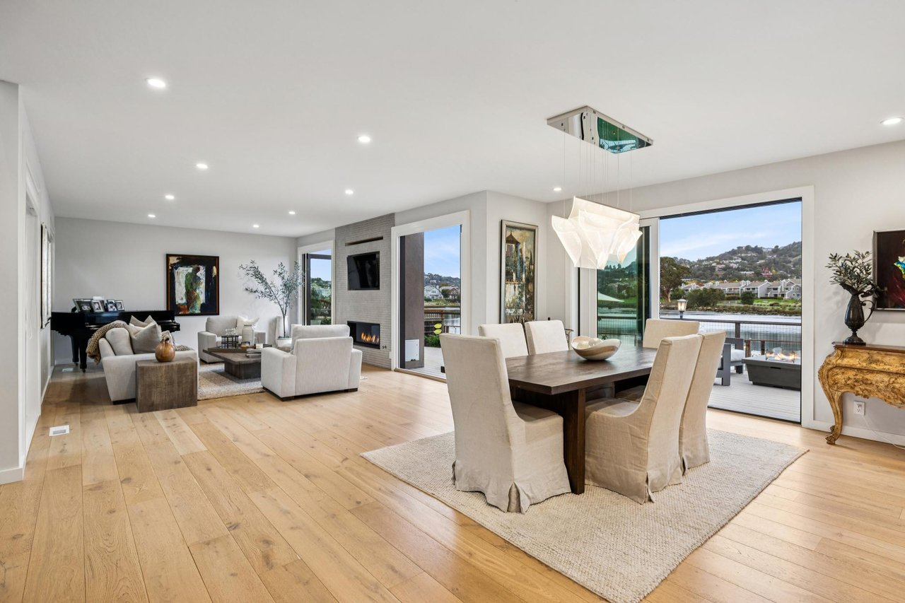 Luxurious Waterfront Home in Larkspur Marina