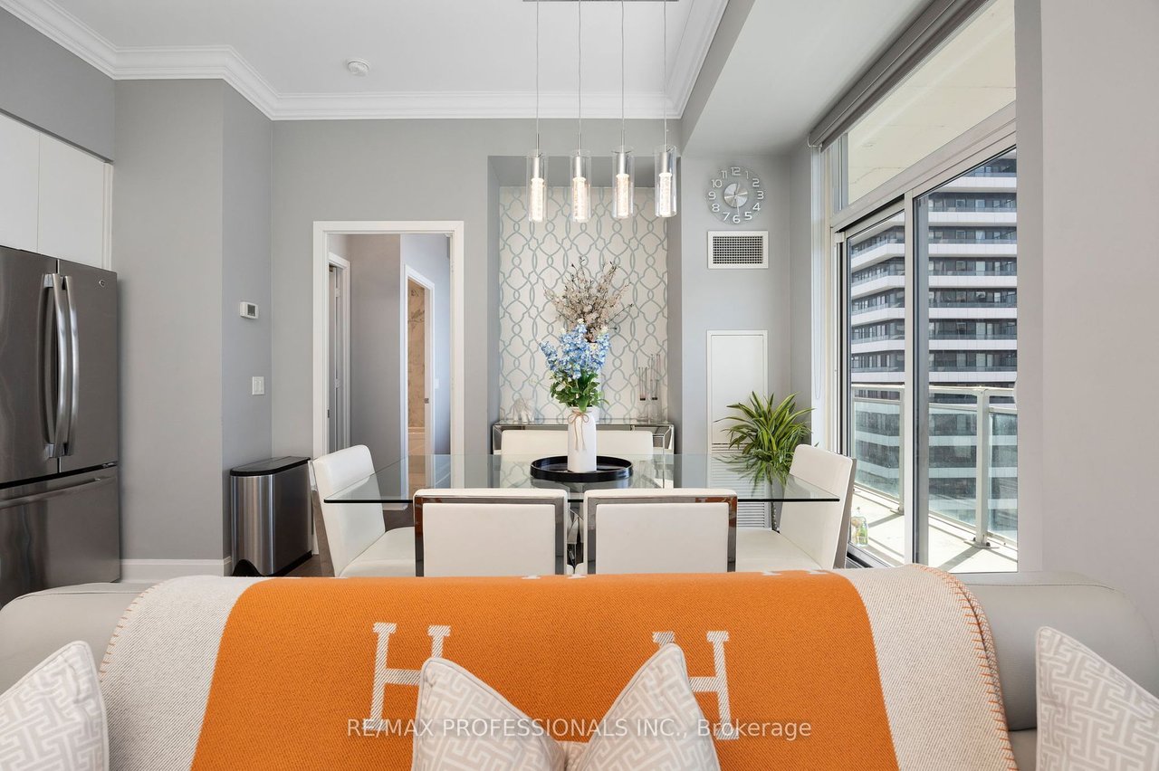 JADE WATERFRONT CONDOS 