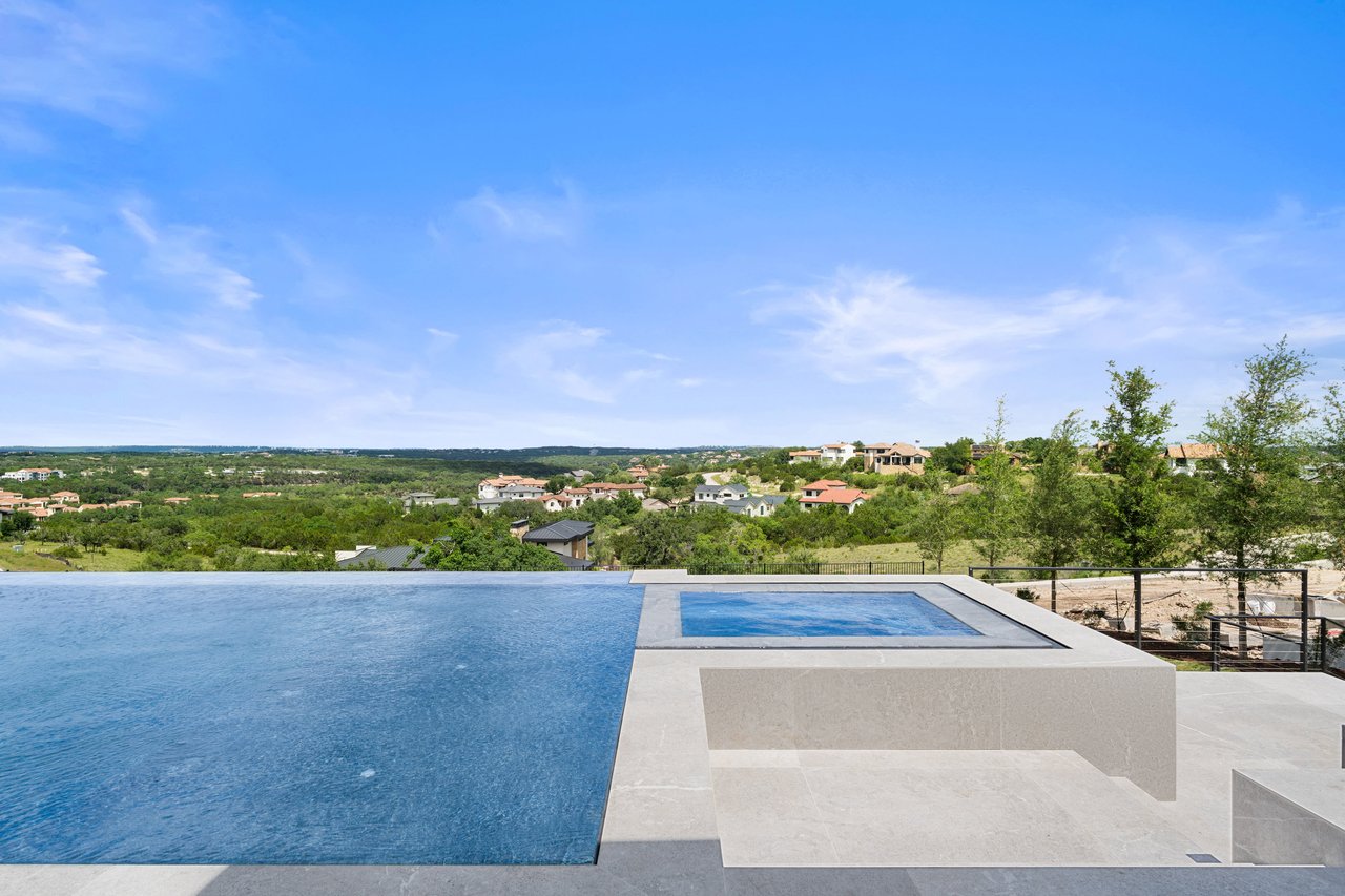 4909 Honey Daisy Way