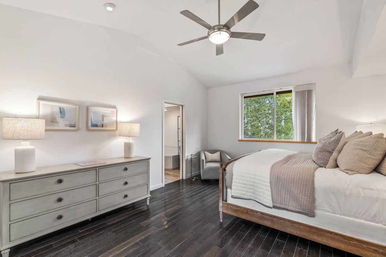 11 Russell Trail
