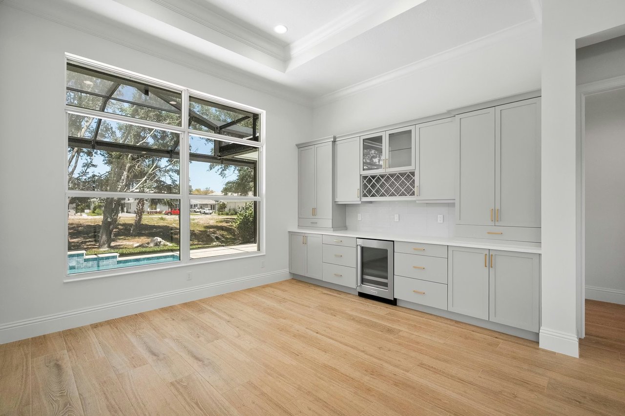 4226 Lucaya Pointe Wy