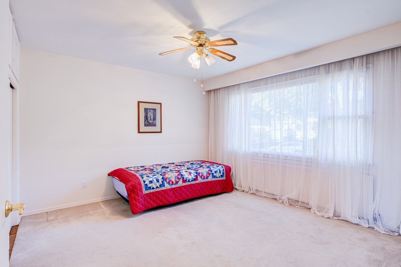 407 Lake Promenade