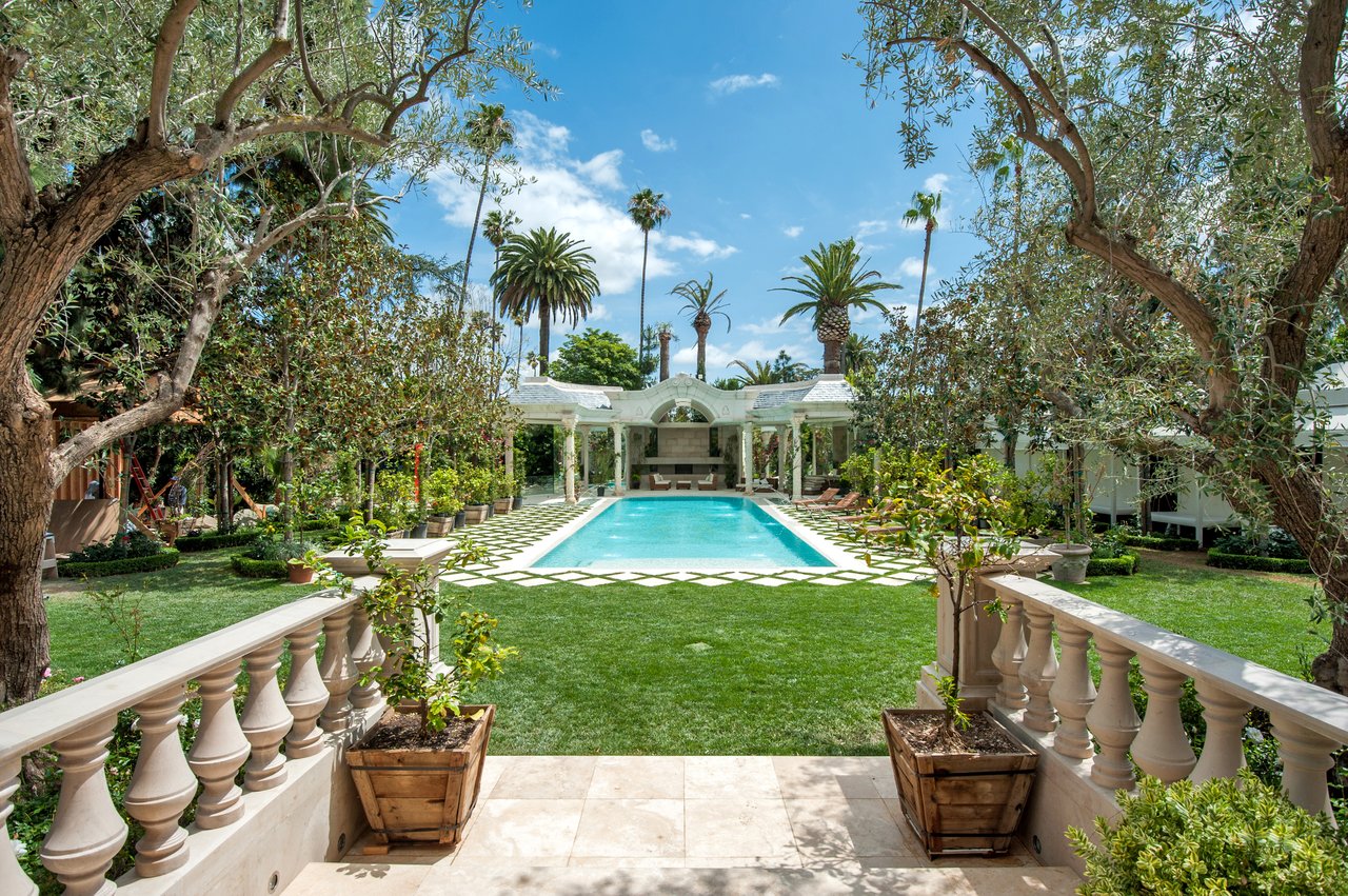 904 N Crescent Drive, Beverly Hills