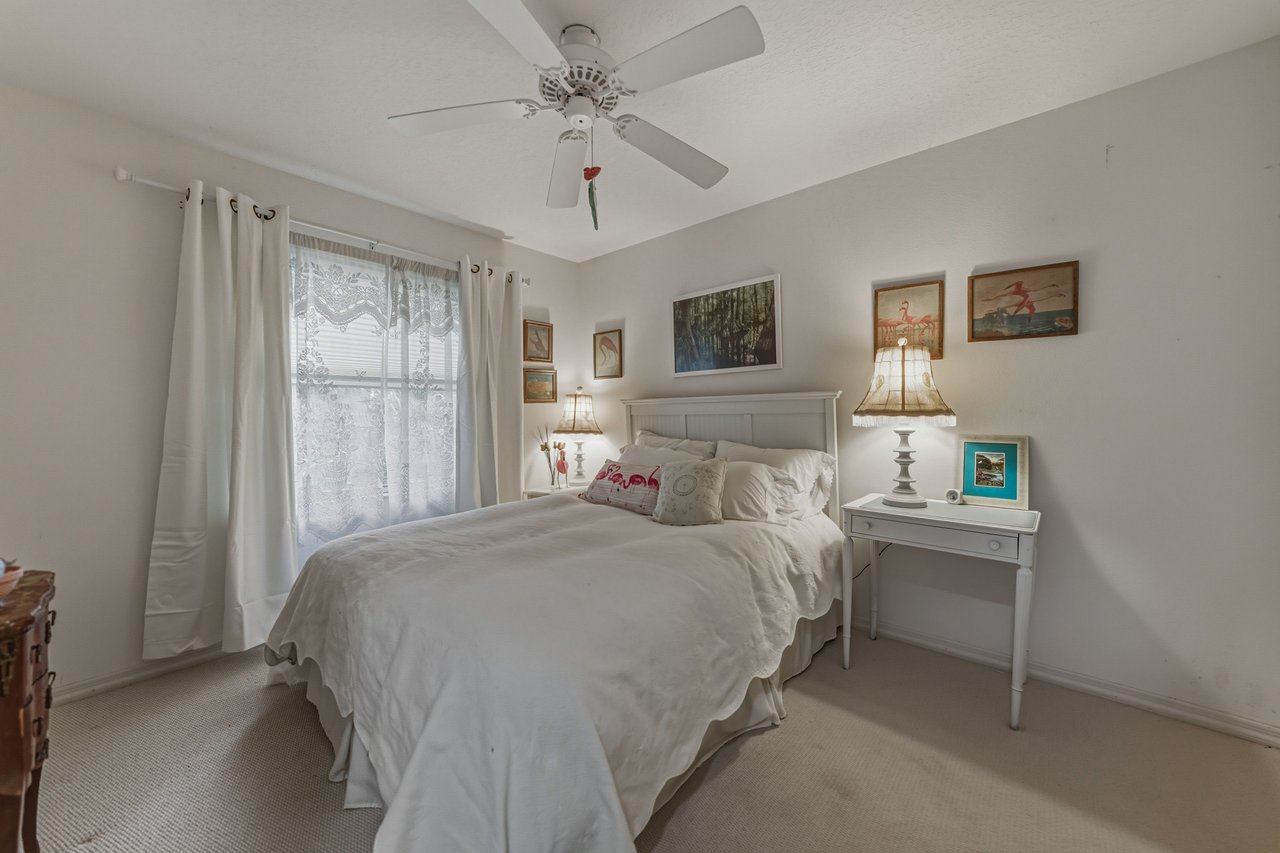 5240 NEW BRITTANY LN