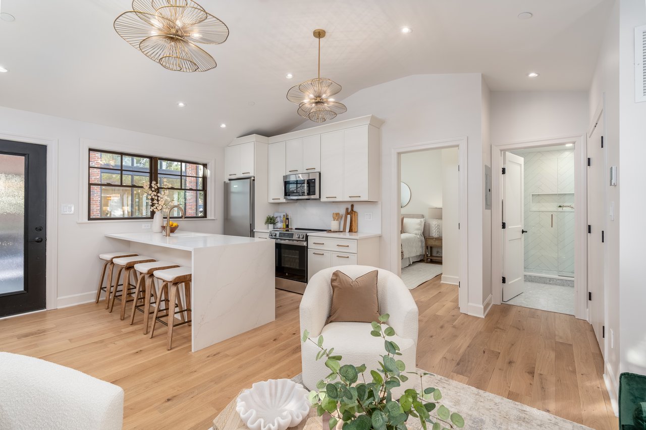 2619 Wisconsin Ave NW