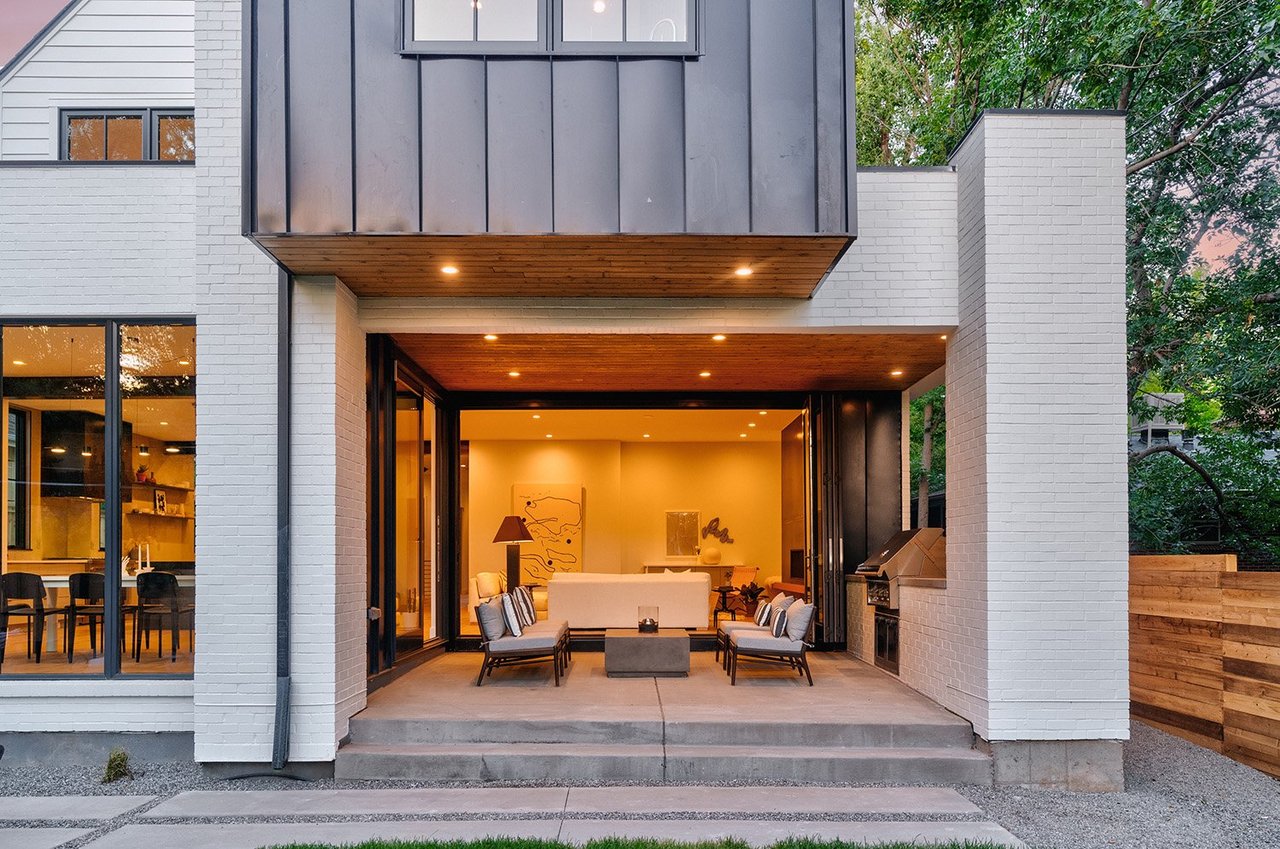  2565 S JACKSON STREET 