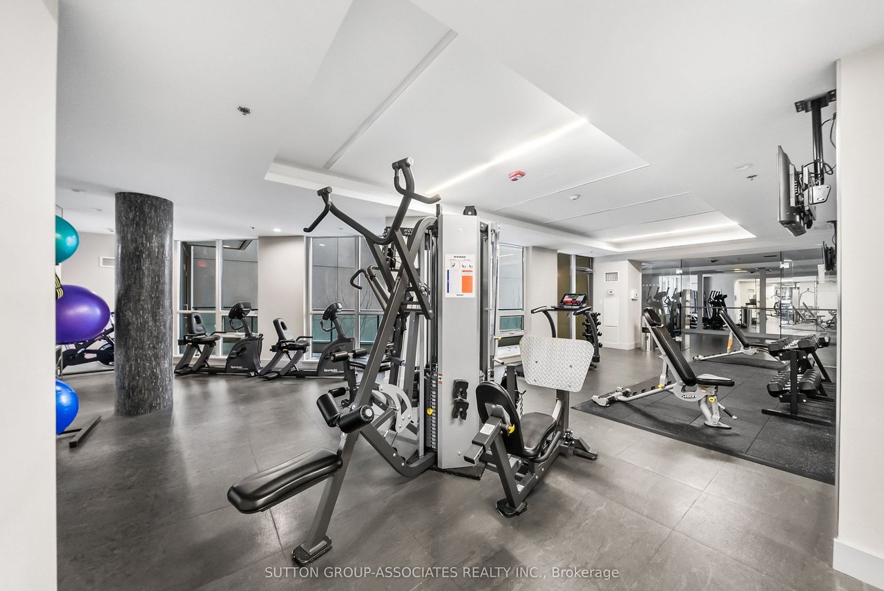377 Madison Ave #502