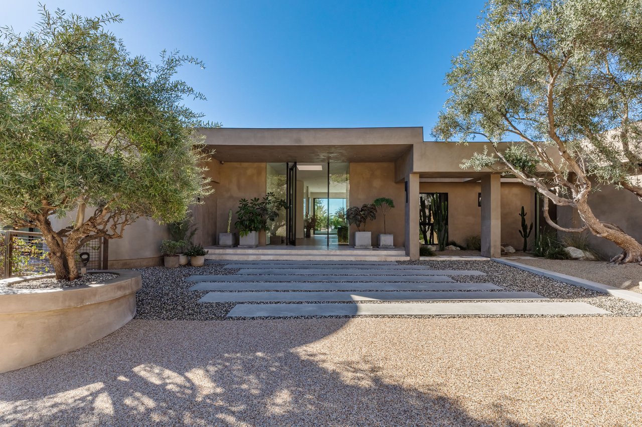 1705 Carla Ridge, Beverly Hills