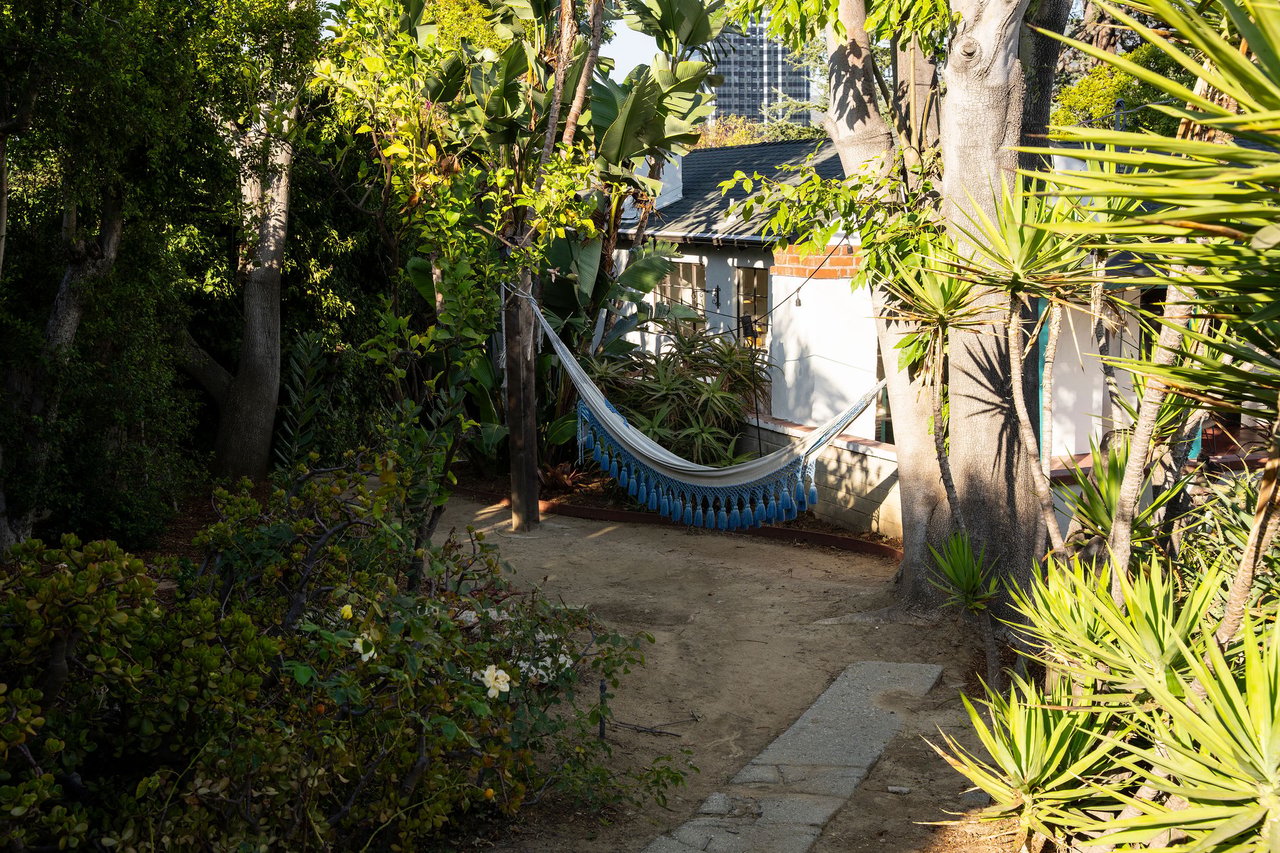 3895 Fredonia in Studio City