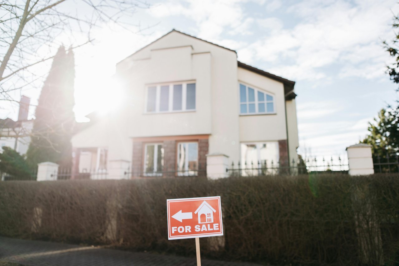 November’s Housing Market: A Slow Crawl, But a New Opportunity Awaits