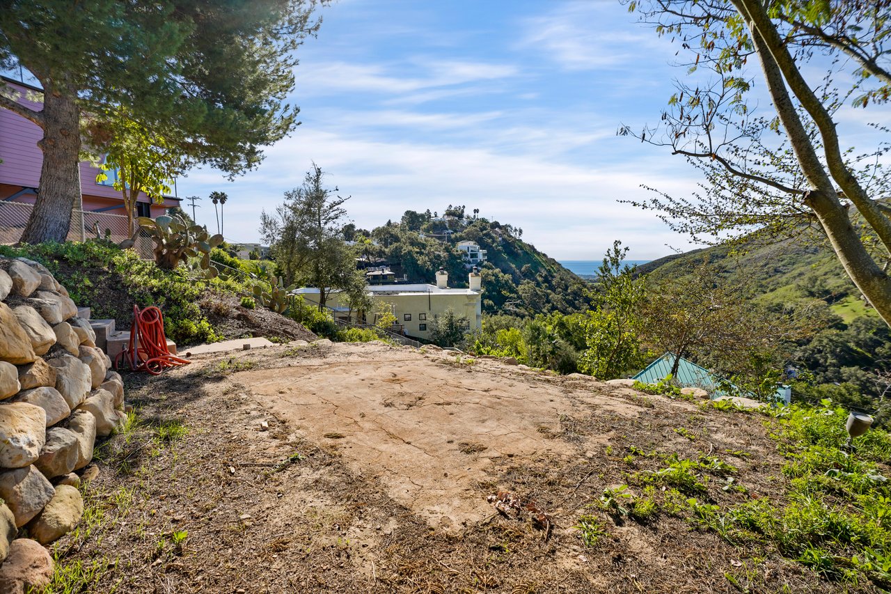 4063 Latigo Canyon Rd