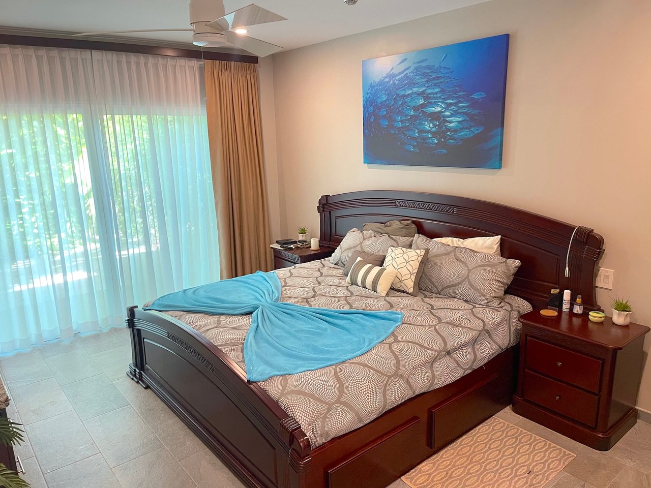 ELAN GROUND FLOOR 2 BEDROOM CONDO WITH BEACH ACCESS. UNIT 4E