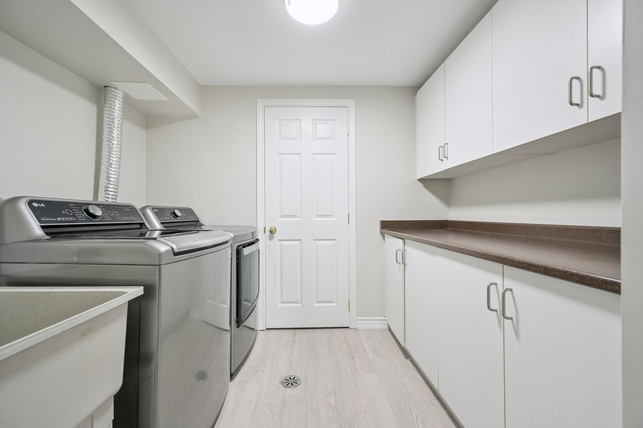 Updated Link Home on Ravine Lot