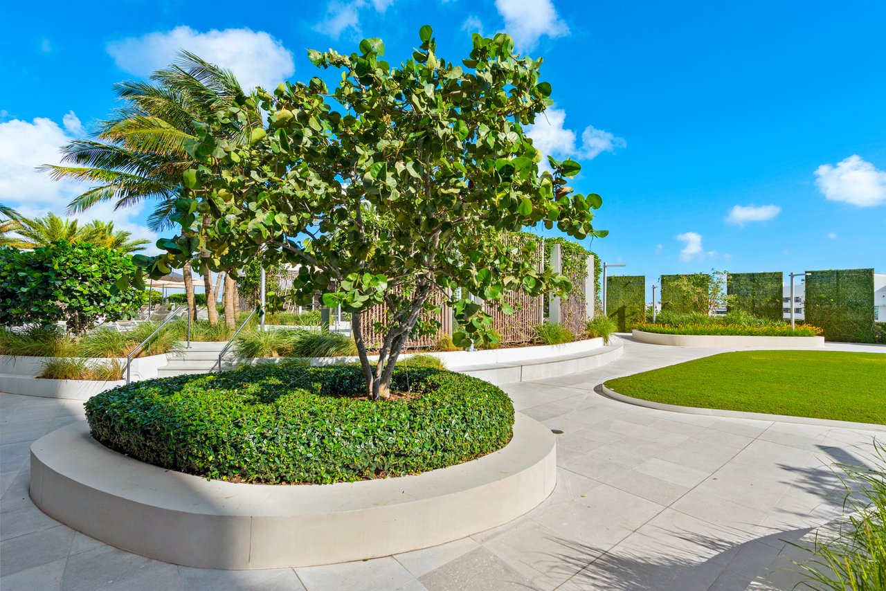 Icon South Beach Unit 906 | South Of Fifth