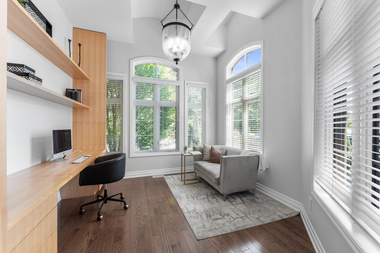 115 Robert Berry Crescent