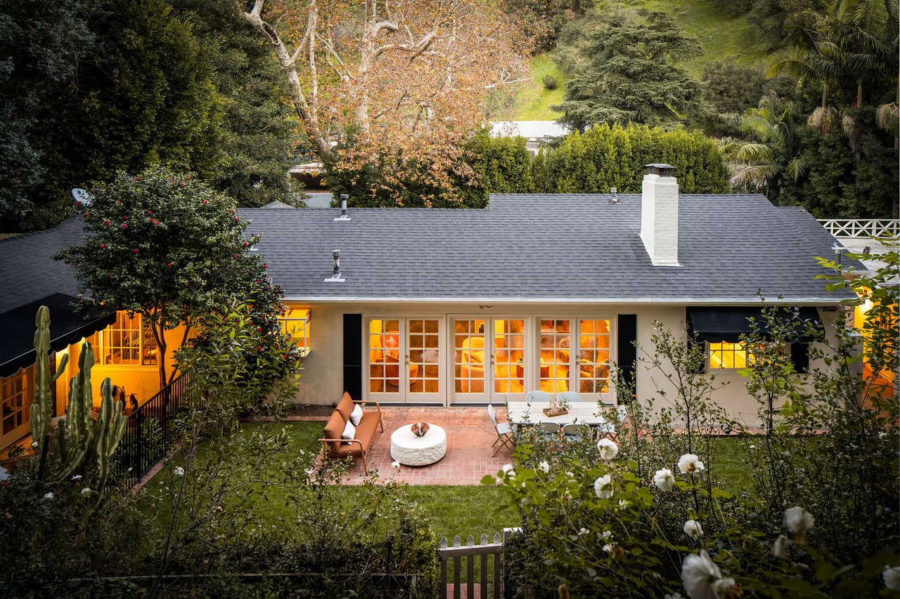 2533 Benedict Canyon Dr