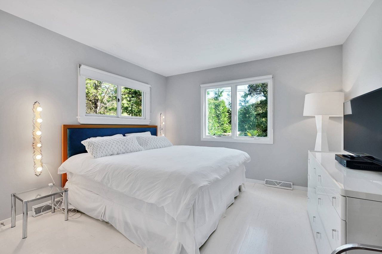 33 Bayberry Lane, Amagansett