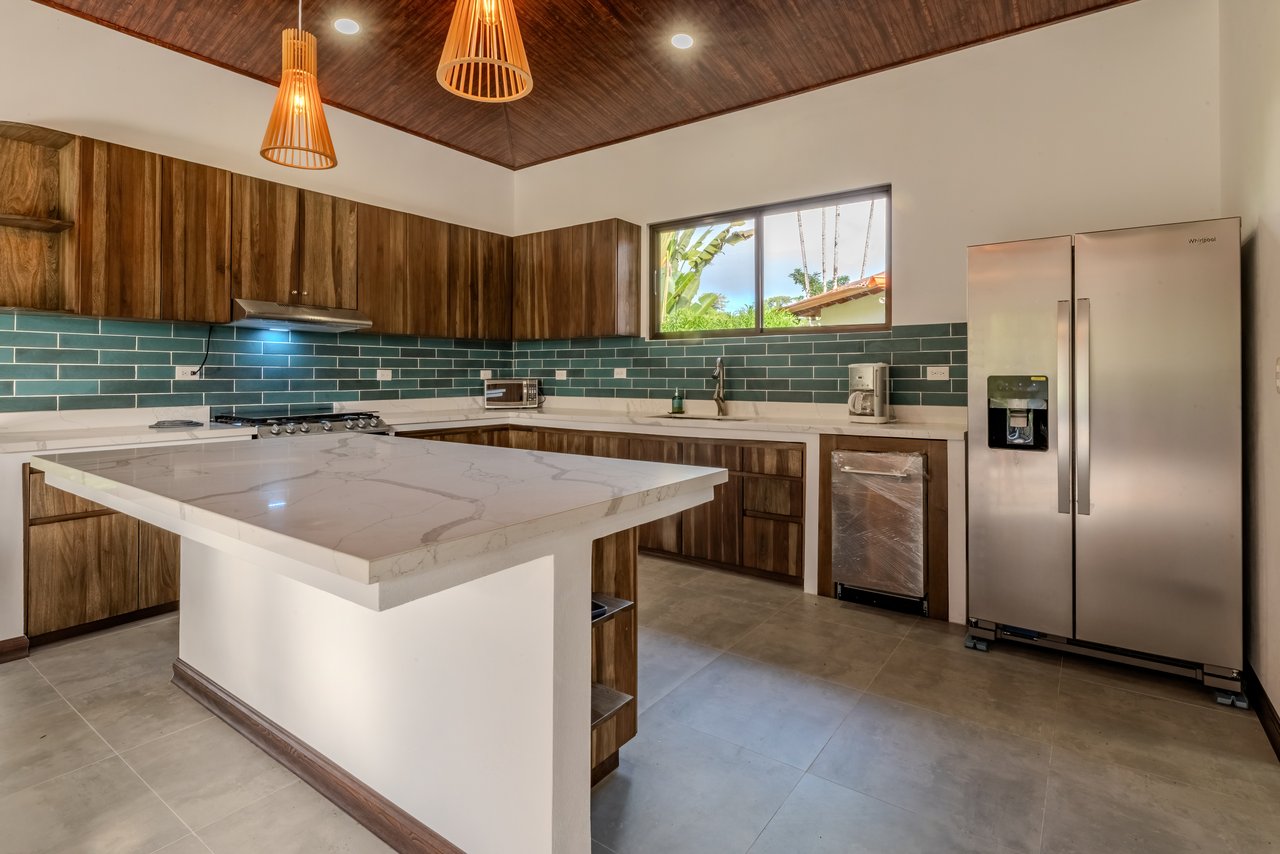 Brand New 3 Br, 2.5 Ba | Swimming Pool, High Ceilings 