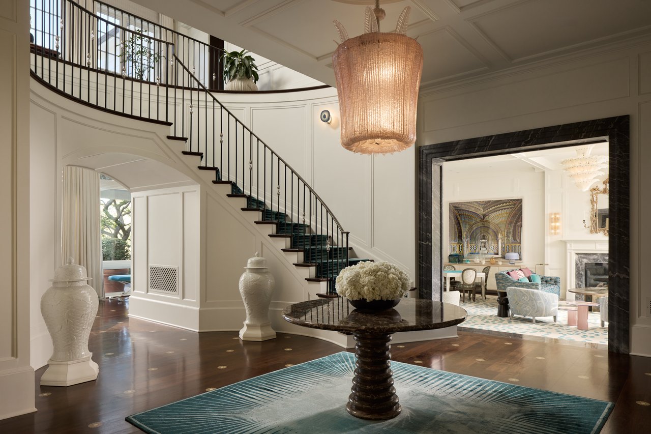 250 N Carolwood Dr, Holmby Hills