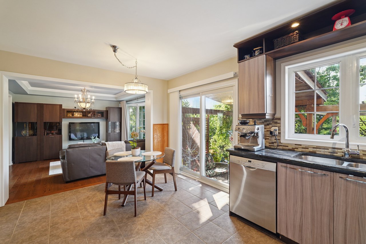 Family Living Backing onto Nature’s Beauty