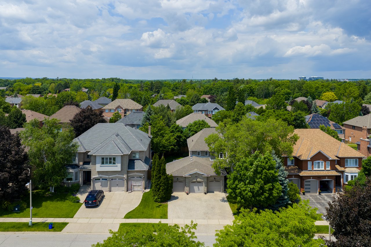 1061 Summit Ridge Drive