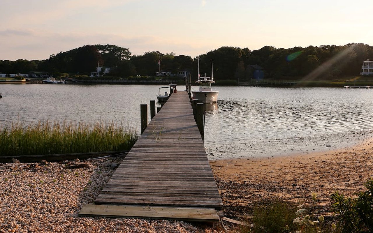 Boating and Marina Life in the Hamptons: What Buyers Should Know
