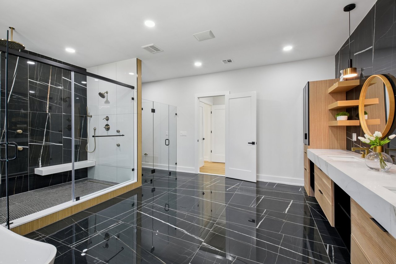 19 Highlander Dr