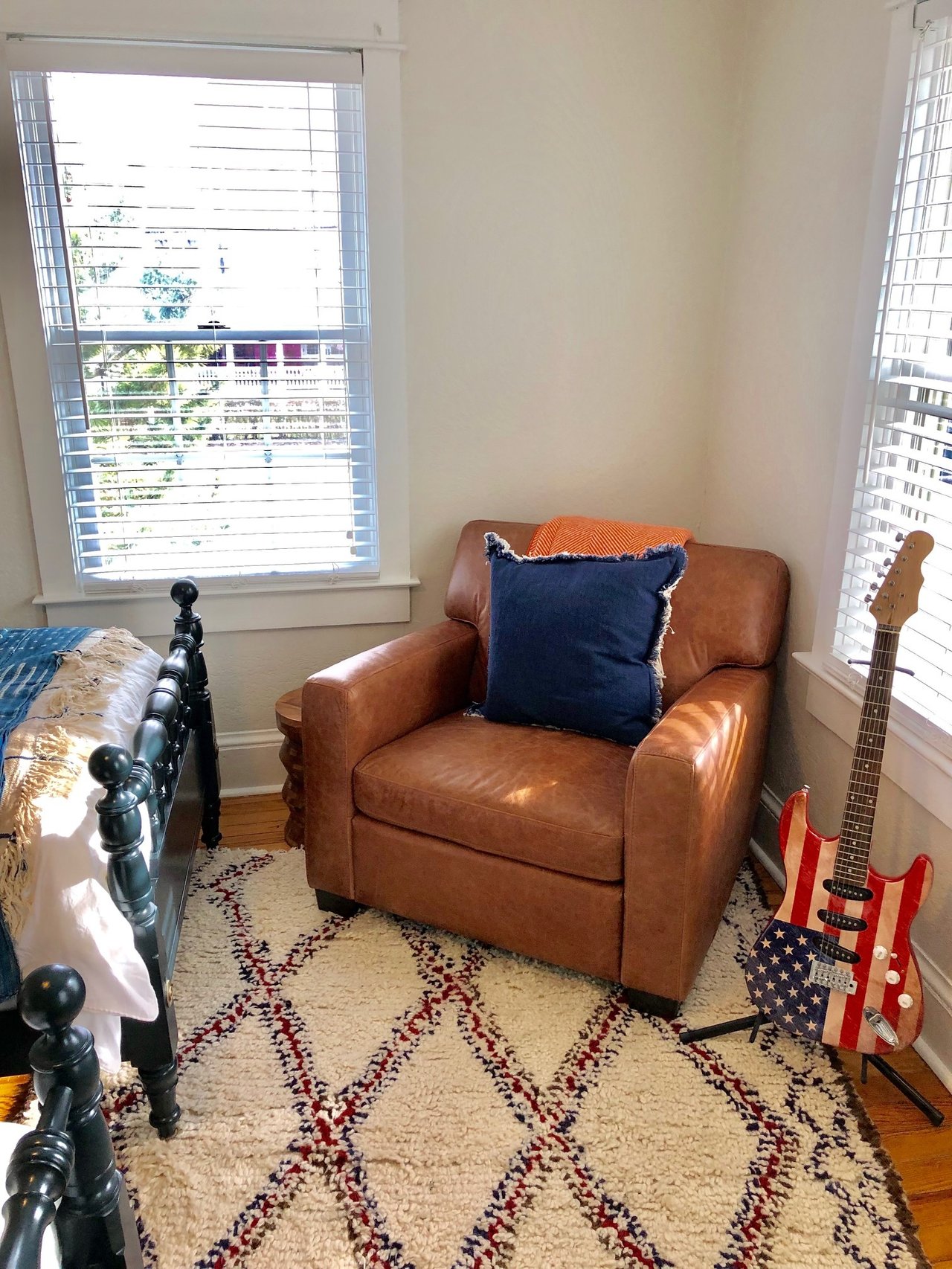 #344 Classic Bay Header