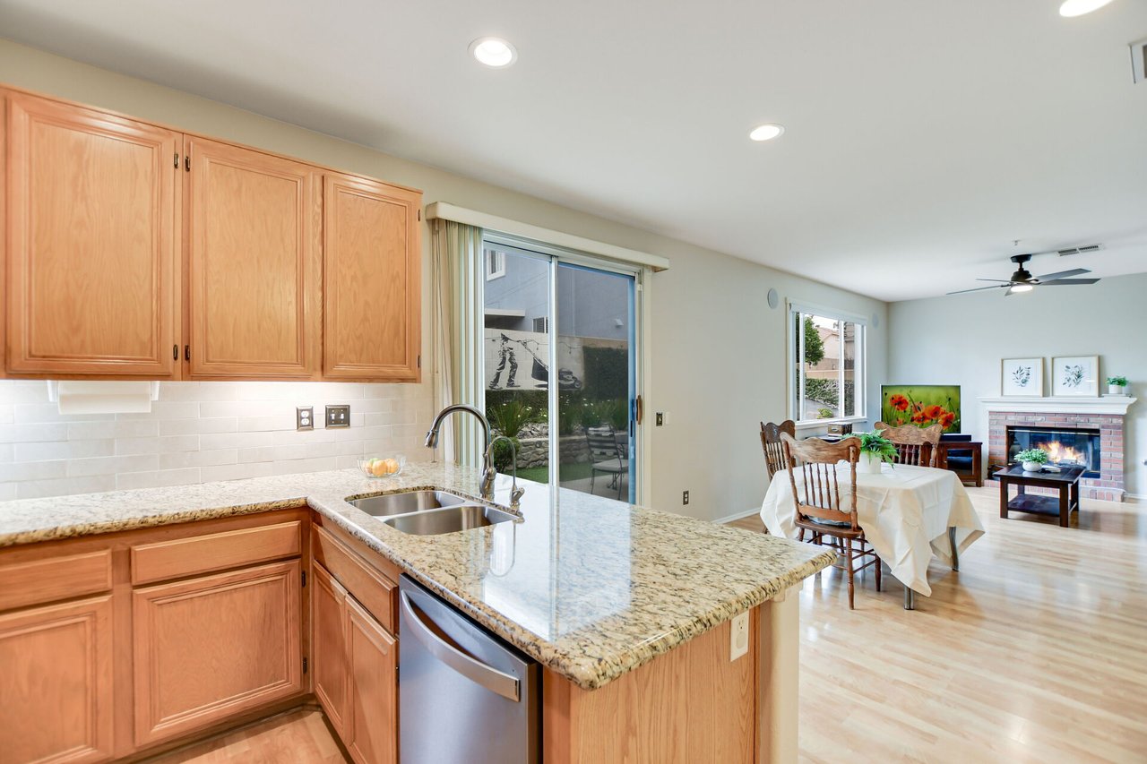 5744 Tamarisk Way