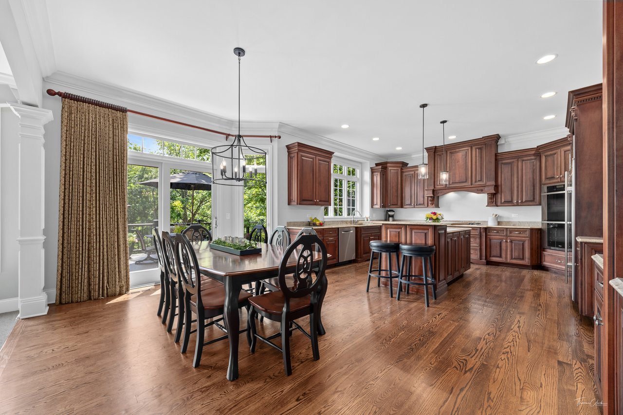 Luxury Home in Lisle