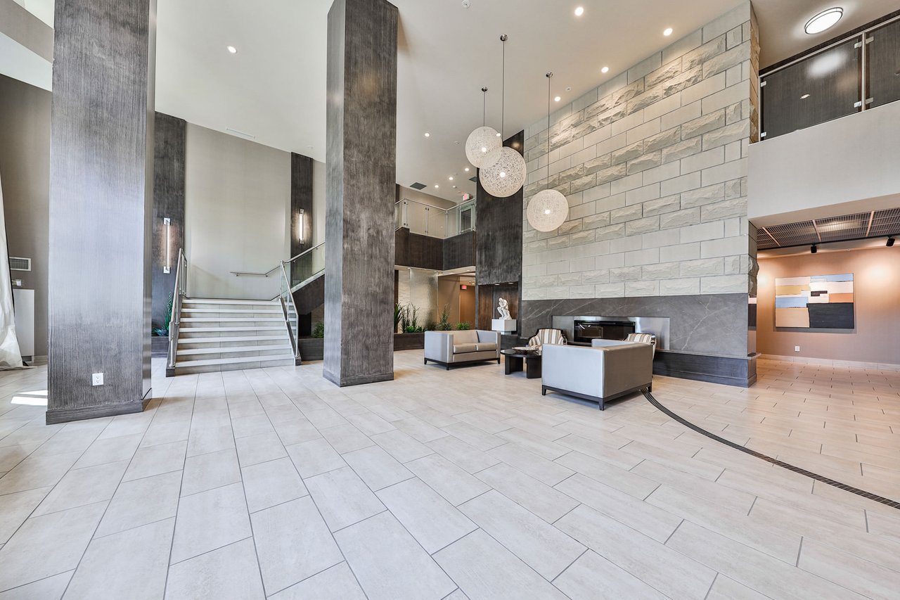 402-551 Maple Avenue, Burlington