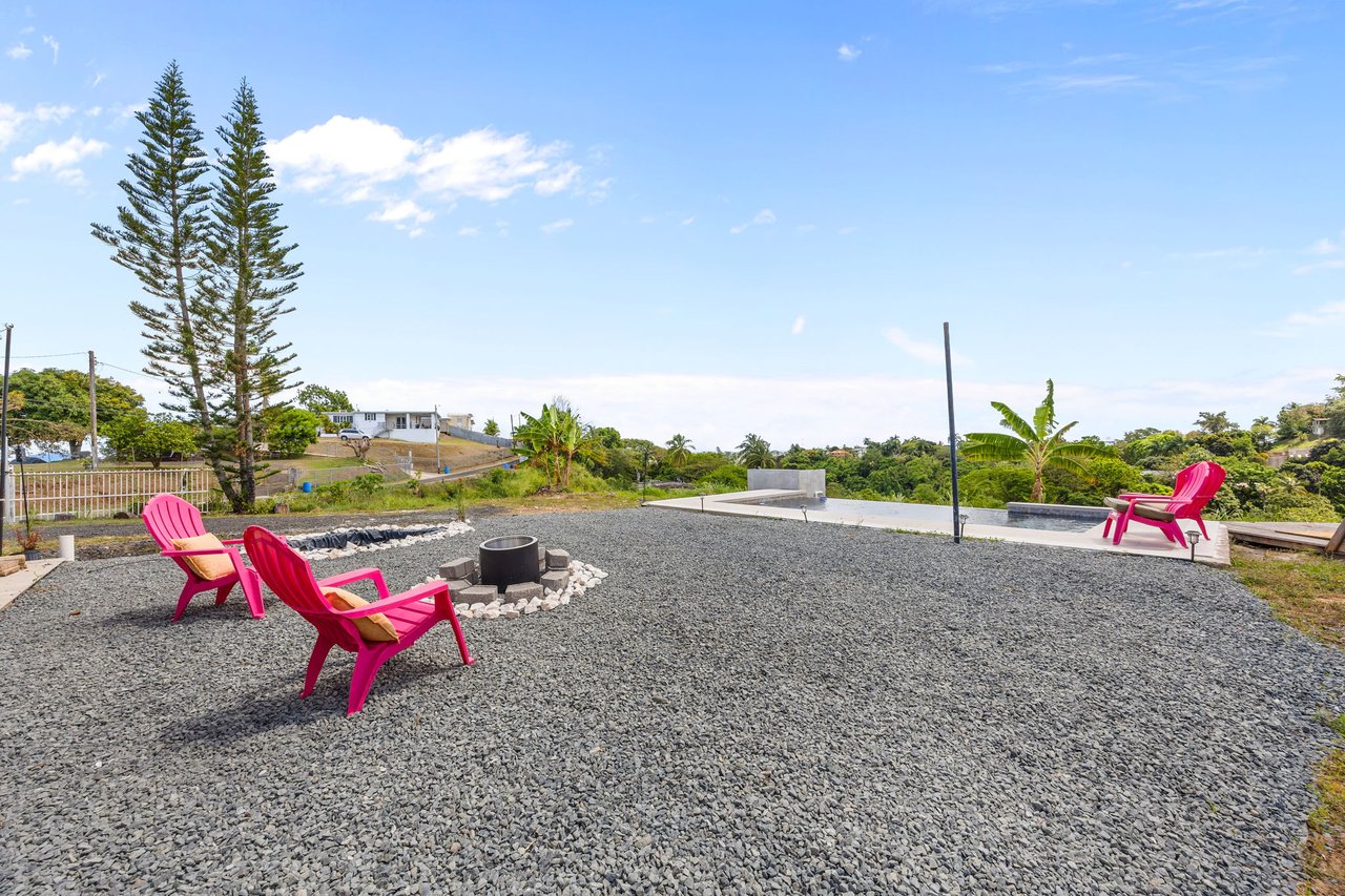 Boutique Tiny Home Oasis with Income Potential