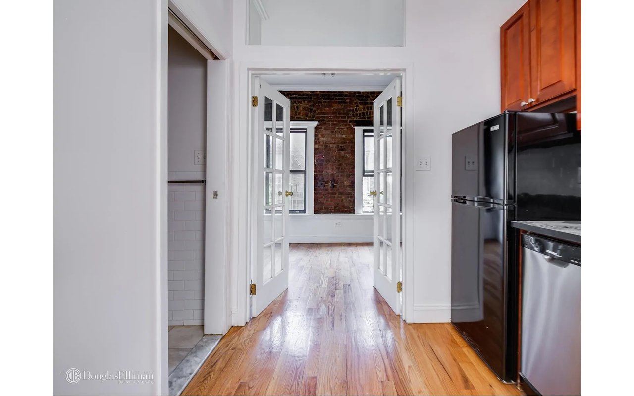 411 West 48th Street Unit: 5RE