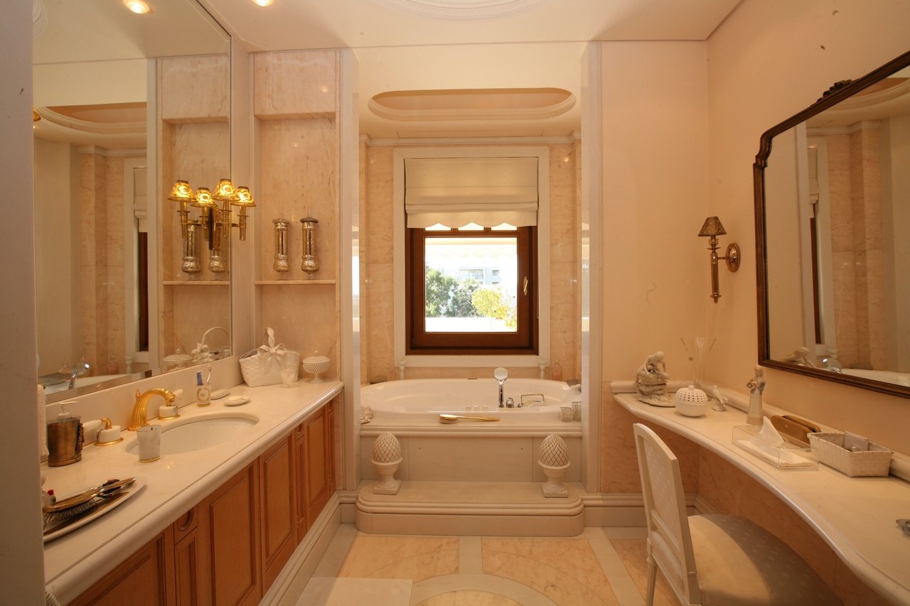 Special Luxury Condo with Sea Views in Athens