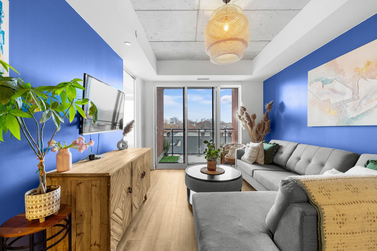 665 Queen Street East Suite 301