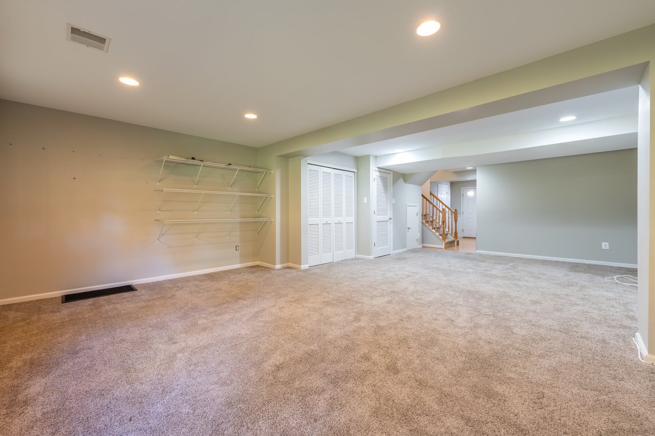 4546 Jasmine Drive