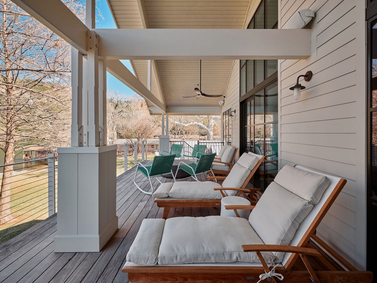 3016 Edgewater Drive