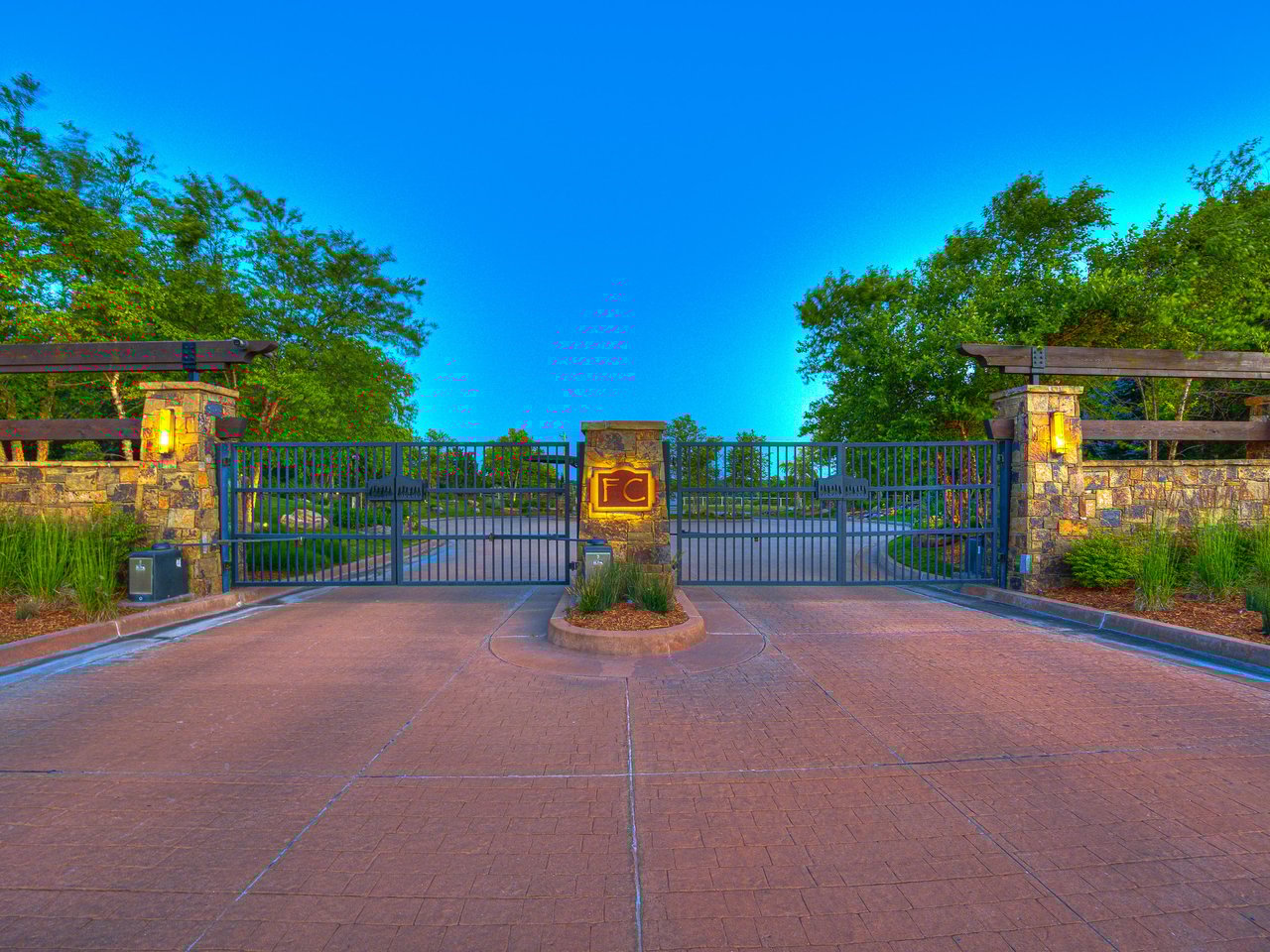 Forest Creek Estates in Edmond Oklahoma - Build Your New Luxury Home in this Sought After Gated Addition - Wyatt Poindexter - The Agency