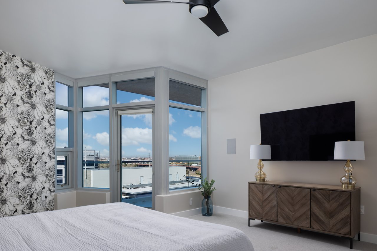 140 E RIO SALADO Parkway 1103