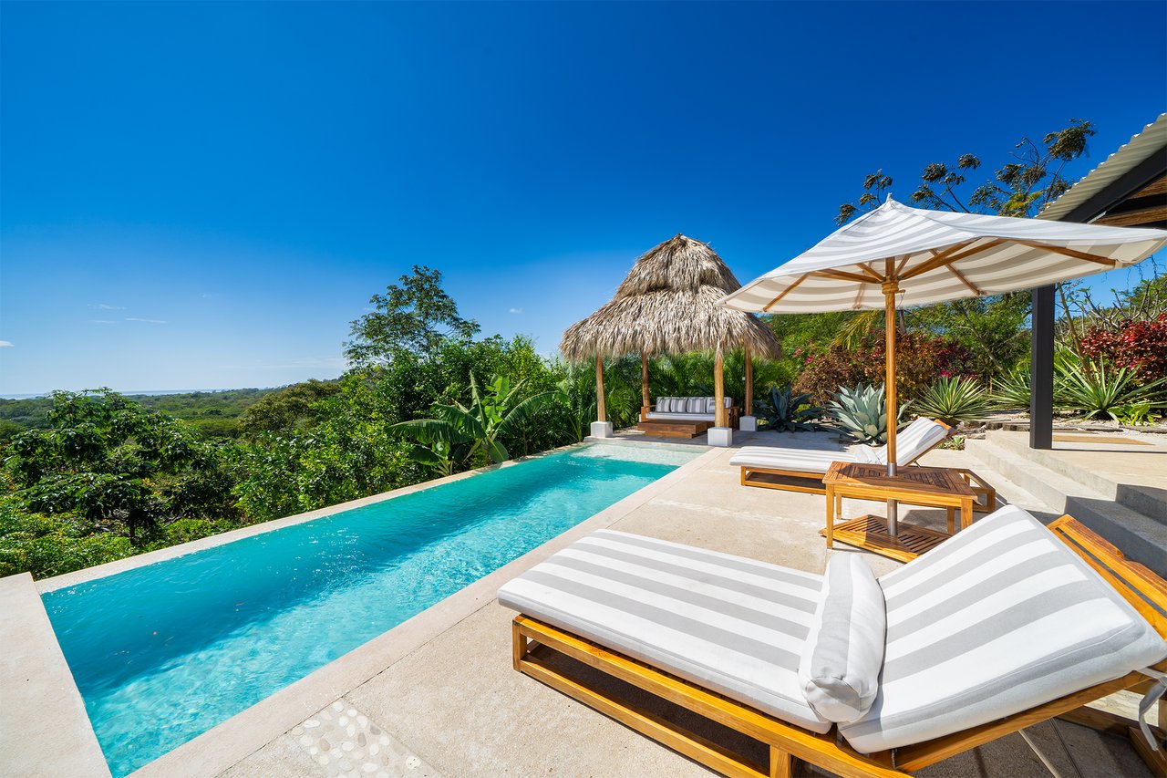 Casa Salinas – 3 beds ocean view home in playa grande