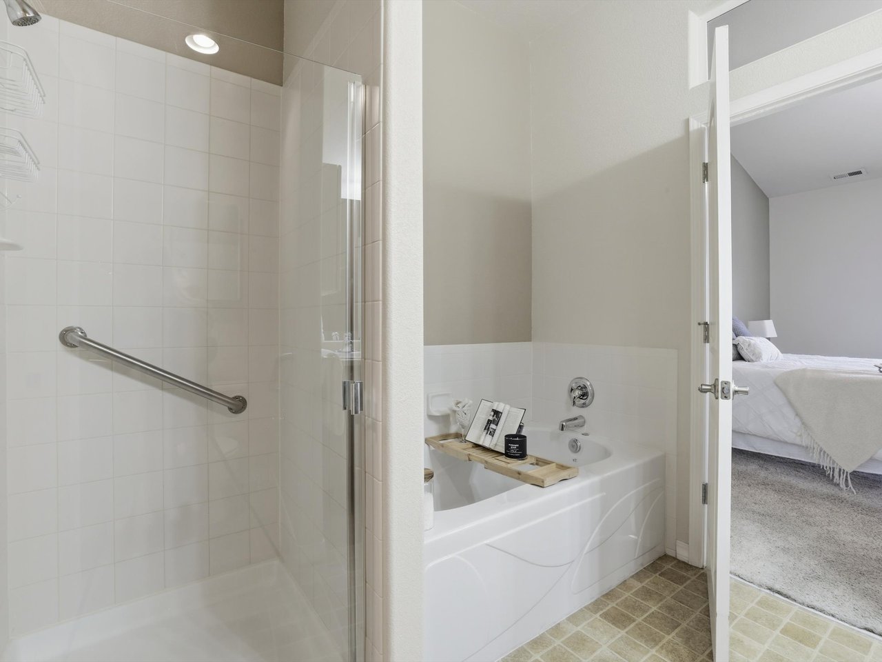 6699 Bethesda Point B