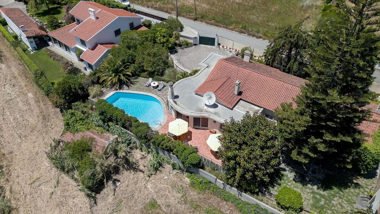 Exclusive Family Villa with Expansive Gardens Near Sintra’s UNESCO Heritage Centre
