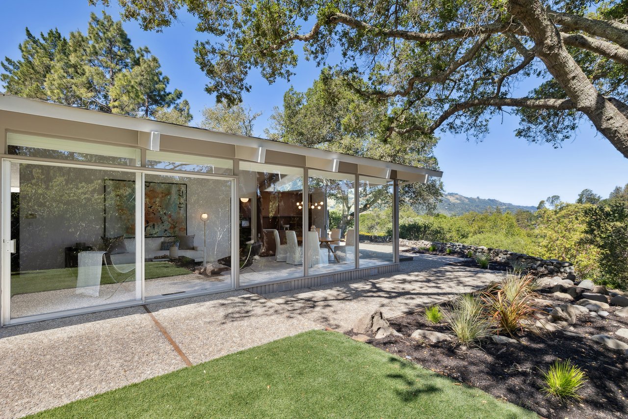 Mid-Century Beauty with Breathtaking Views