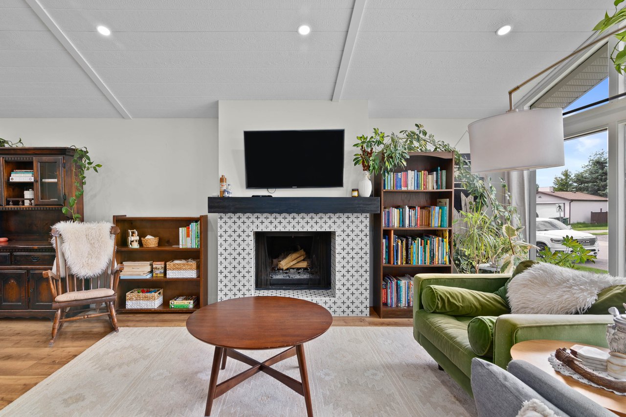 104 Thorson Crescent